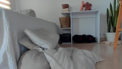 -  A N D E R online show from April 18, 7:58 pm