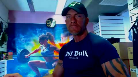 fabxxxl online show from October 10, 7:25 am