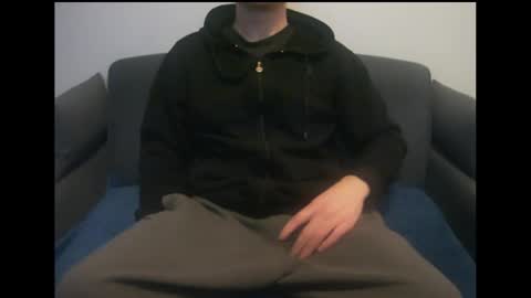 FacelessEscape online show from December 2, 11:40 am