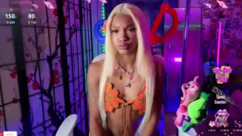 Fae and Cheta online show from June 11, 1:05 am