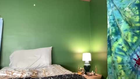 Fae online show from January 16, 4:21 am