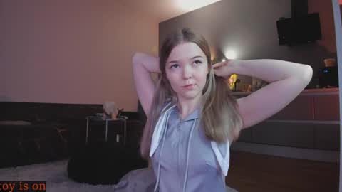 Snapshot of fairy_casey chatting on December 4, 8:01 pm fairy_casey online show from December 4, 8:01 pm