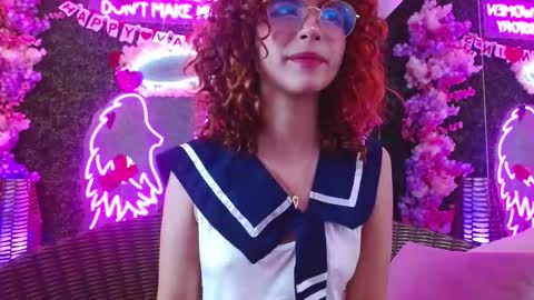 Snapshot of fairy_sweet_ chatting on February 15, 8:43 pm FAIRY online show from February 15, 8:43 pm