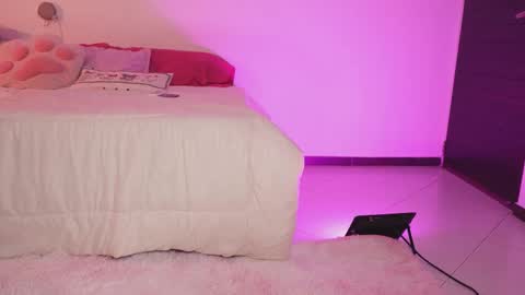 Sara  REMEMBER TO LEAVE A THUMB UP online show from October 21, 5:56 am