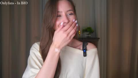 Kaori online show from April 8, 7:50 pm