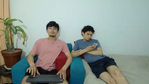 FallGays online show from April 7, 2:24 am