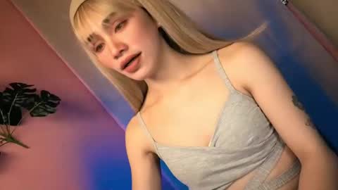 Snapshot of familystroke_twinny8 chatting on February 25, 7:20 am Alexandra x Alexandro online show from February 25, 7:20 am