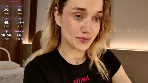 fancyamelia online show from May 24, 10:33 am