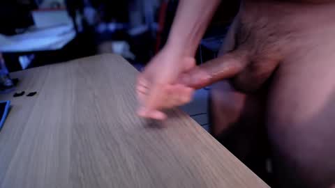 Snapshot of fandedanny chatting on December 28, 3:37 pm fandedanny online show from December 28, 3:37 pm