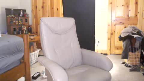 Snapshot of fanfriction chatting on March 5, 1:28 pm Fan Friction online show from March 5, 1:28 pm