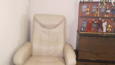 Snapshot of fanfriction chatting on September 29, 5:39 am Fan Friction online show from September 29, 5:39 am