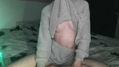 Kira online show from April 25, 2:03 am