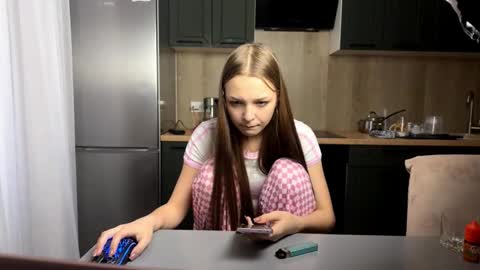 Snapshot of farahmantifel chatting on October 10, 1:39 pm Anna Scovich online show from October 10, 1:39 pm