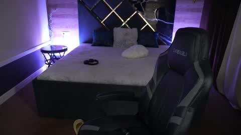 Nellie online show from November 17, 10:12 pm