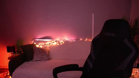 Nellie online show from March 20, 10:59 pm