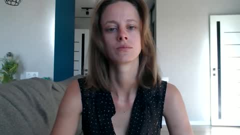 favoriteyour online show from May 23, 3:24 am