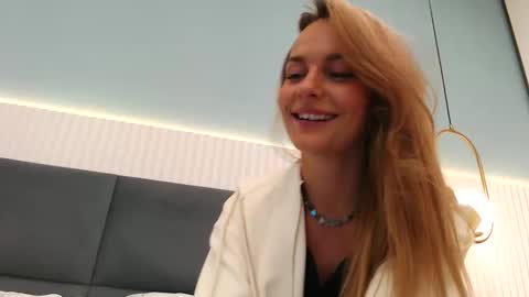 Snapshot of fayko21 chatting on September 18, 9:41 pm fayko21 online show from September 18, 9:41 pm