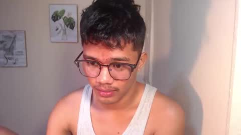 Snapshot of fearless_24 chatting on September 23, 8:37 pm Josh online show from September 23, 8:37 pm