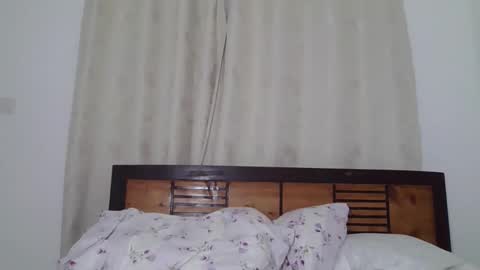 feetlovely507541 online show from December 13, 7:53 pm