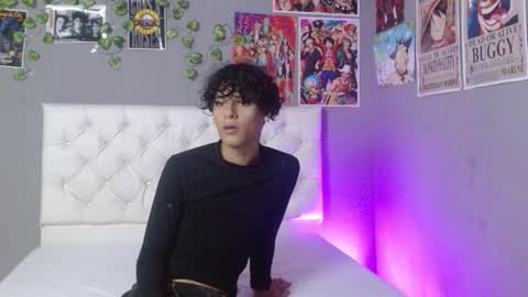 felimpluzz online show from November 18, 4:32 pm