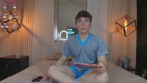 Snapshot of femboy_max chatting on October 9, 12:54 pm Femboy Max online show from October 9, 12:54 pm