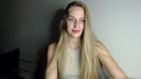 Femke online show from October 9, 9:09 pm