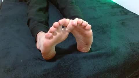 FeniXtream online show from December 17, 4:00 pm