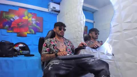 Daniel Fernando online show from September 23, 8:26 pm