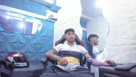 Daniel Fernando online show from March 7, 8:11 pm