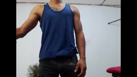 Snapshot of fernandez_latinblack chatting on January 10, 12:04 pm fernandez_latinblack online show from January 10, 12:04 pm