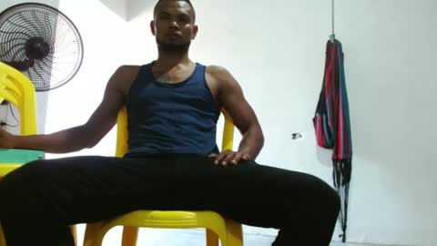 Snapshot of fernandez_latinblack chatting on March 9, 8:42 pm fernandez_latinblack online show from March 9, 8:42 pm