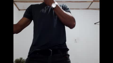 Snapshot of fernandez_latinblack chatting on December 30, 2:09 am fernandez_latinblack online show from December 30, 2:09 am