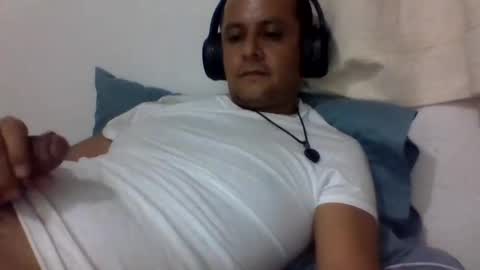 fernandogdl2020 online show from March 4, 7:49 am