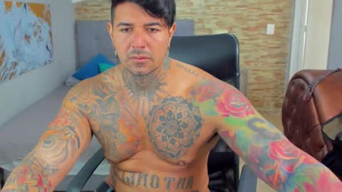 Kamilo online show from December 28, 1:38 pm