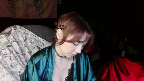 Snapshot of fetishistbitchwants chatting on October 3, 1:30 pm Kimberly online show from October 3, 1:30 pm