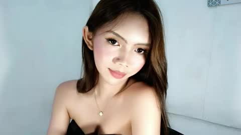 feyaaa online show from December 3, 6:52 pm