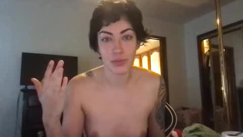 fgsammie online show from January 7, 12:26 am