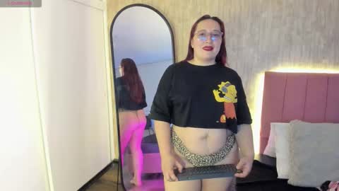 Snapshot of fieryluciana chatting on September 21, 3:43 am Luciana online show from September 21, 3:43 am