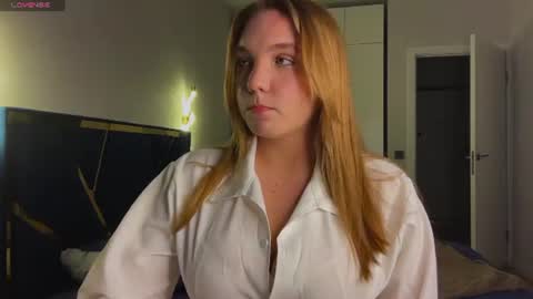 Rebecca online show from June 30, 6:39 pm