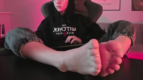 cap and Lana  online show from March 1, 2:26 am