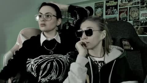 cap and Lana  online show from January 31, 8:54 am