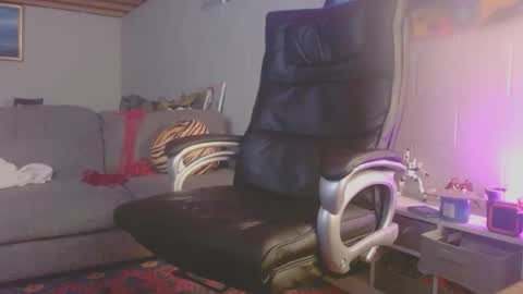 frank online show from December 2, 9:02 pm