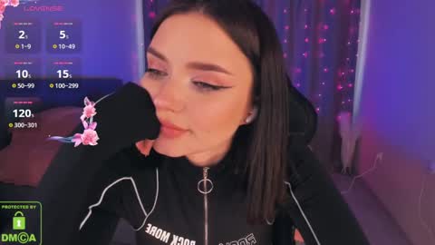 LEEN online show from January 3, 9:15 am