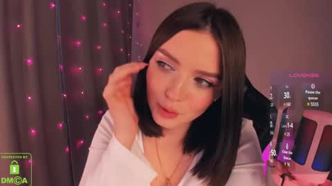 LEEN online show from March 6, 4:52 am