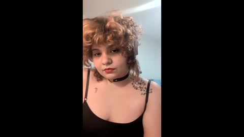 filthylunamor online show from June 1, 5:53 am