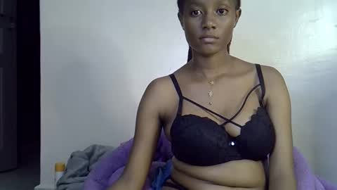 Snapshot of fine_slim chatting on October 3, 3:48 am slimmie online show from October 3, 3:48 am