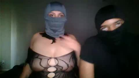 Snapshot of fineassmexican2224 chatting on October 17, 12:14 am fineassmexican2224 online show from October 17, 12:14 am