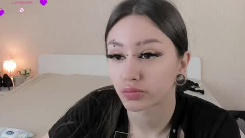 Hey I am Diana   HELP ME TO RICH 100 THUMBS UP online show from May 18, 9:26 am