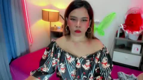 Jasmine online show from November 12, 9:00 am