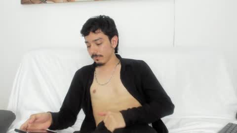 finn_jackson online show from April 13, 8:02 pm